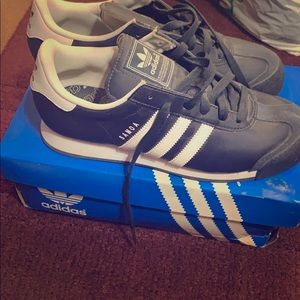 Adidas Samoa’s hardly been wore
